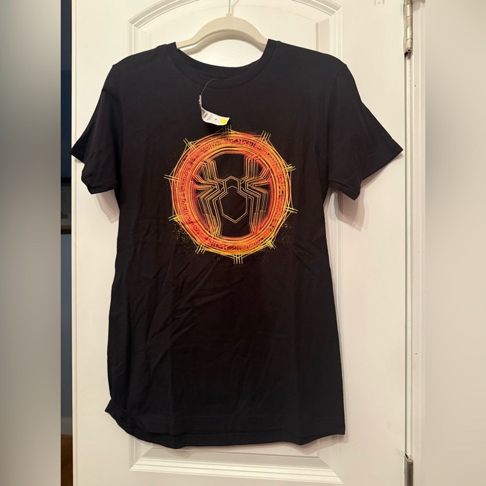 New with tag! Hot Topic Spider-Man Tshirt